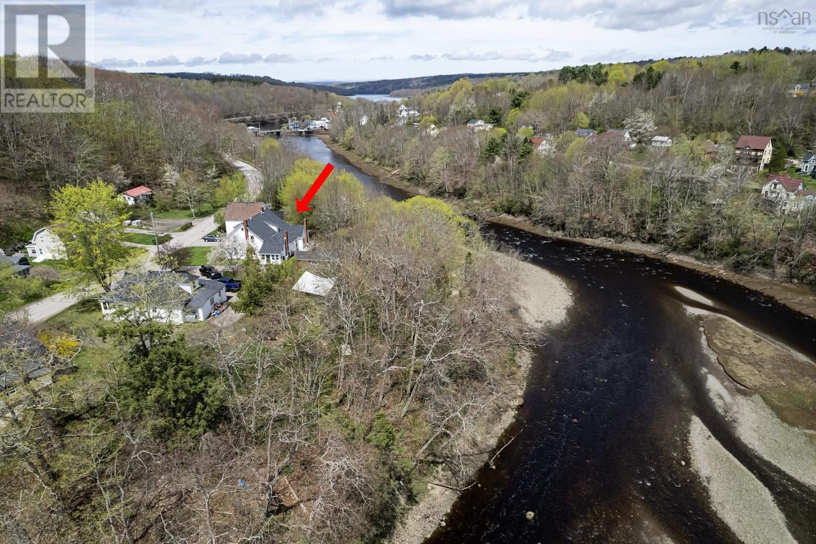 1361 River Road Property Photo 1