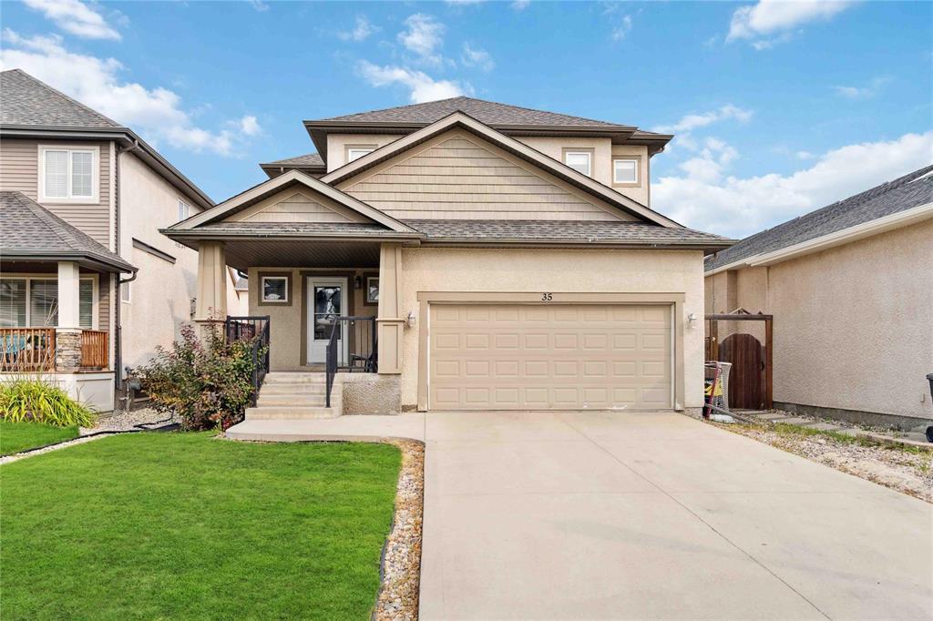 35 Moonbeam Way Property Photo 1