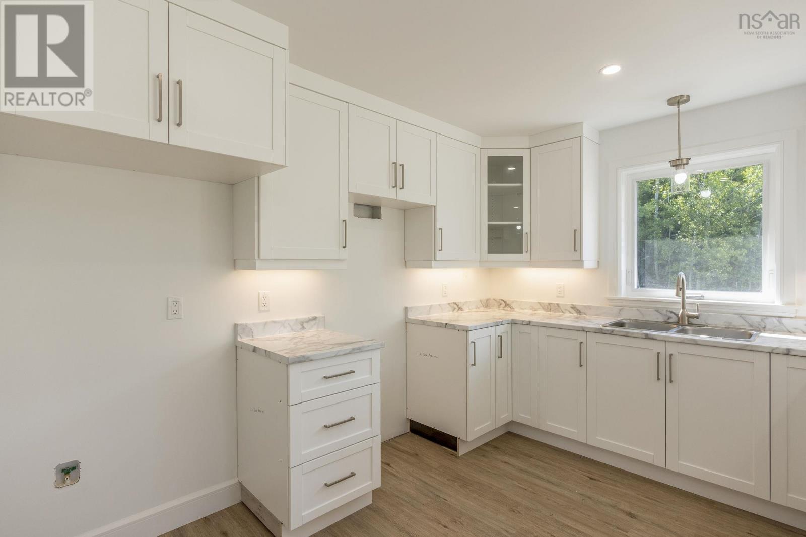 52 Kara Anne Court Property Photo 27