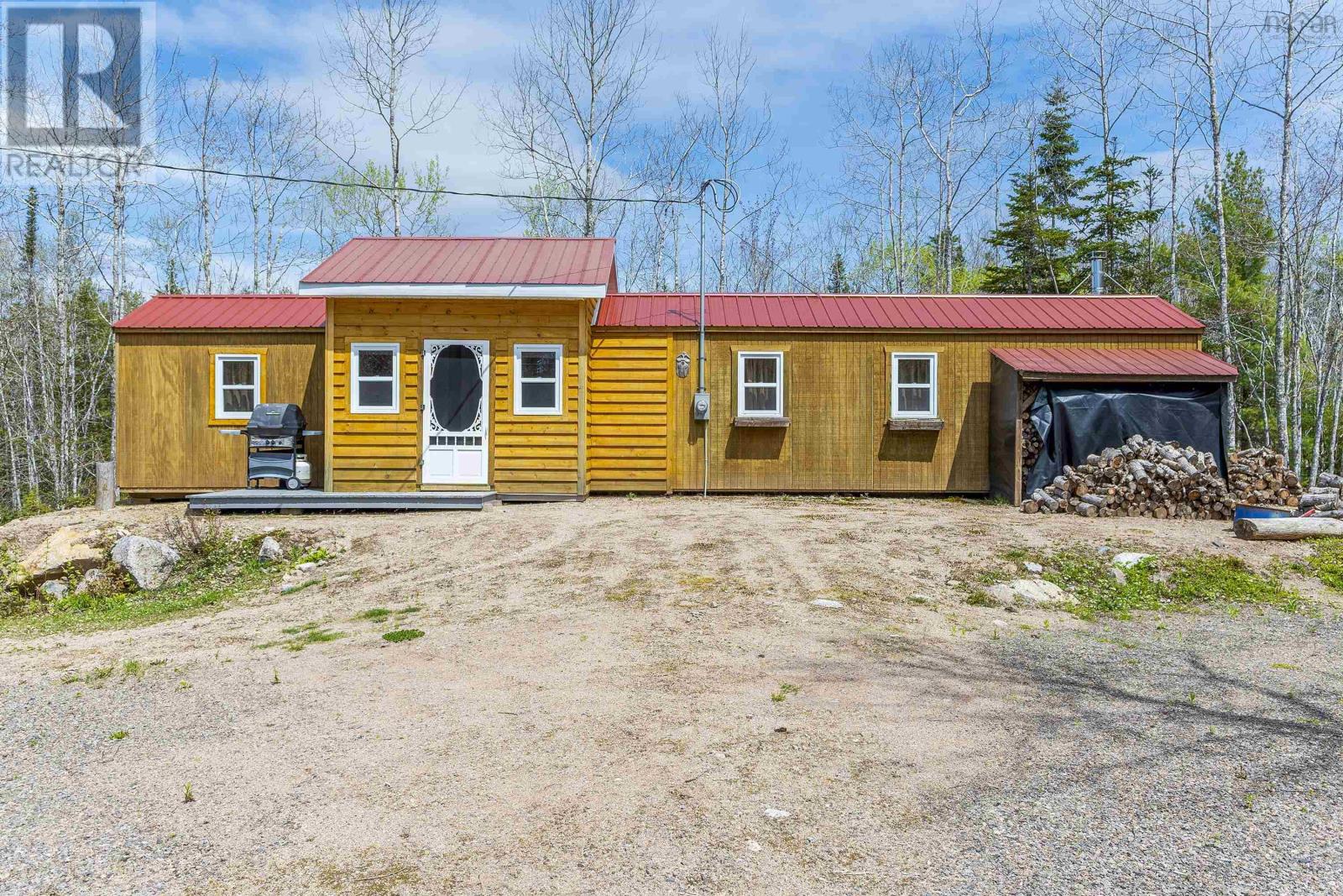 782 Waterloo Avenue Property Photo 1