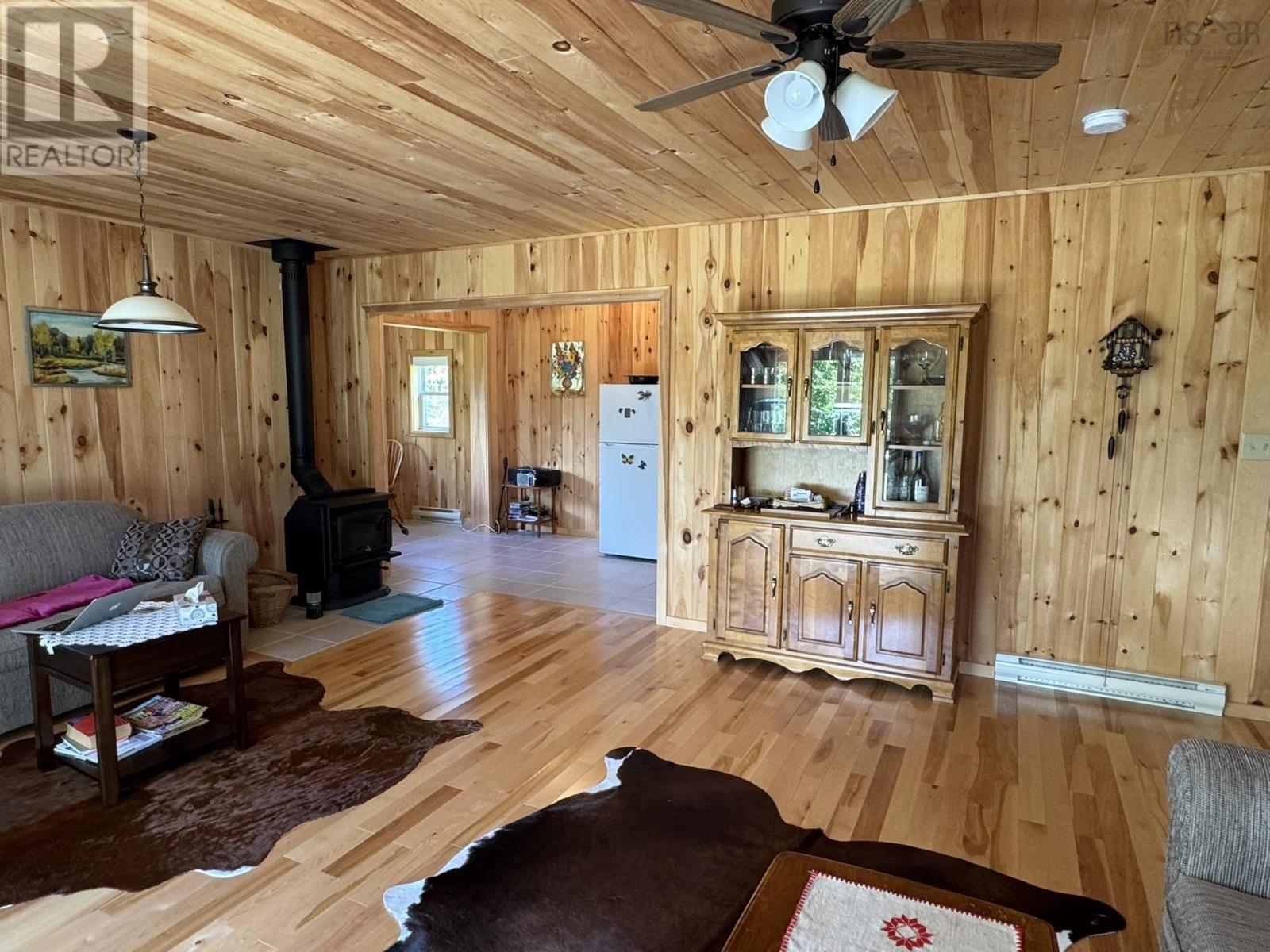 87 Somerset Drive Property Photo 14