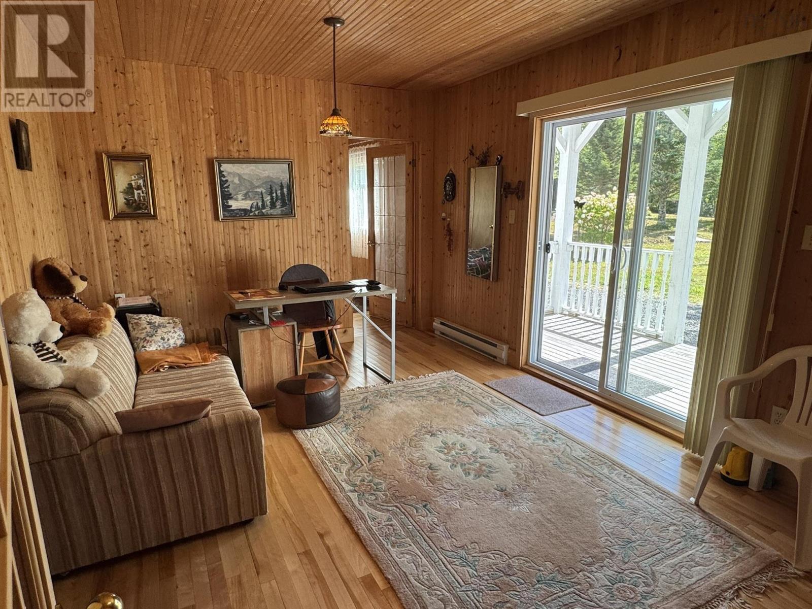 87 Somerset Drive Property Photo 15
