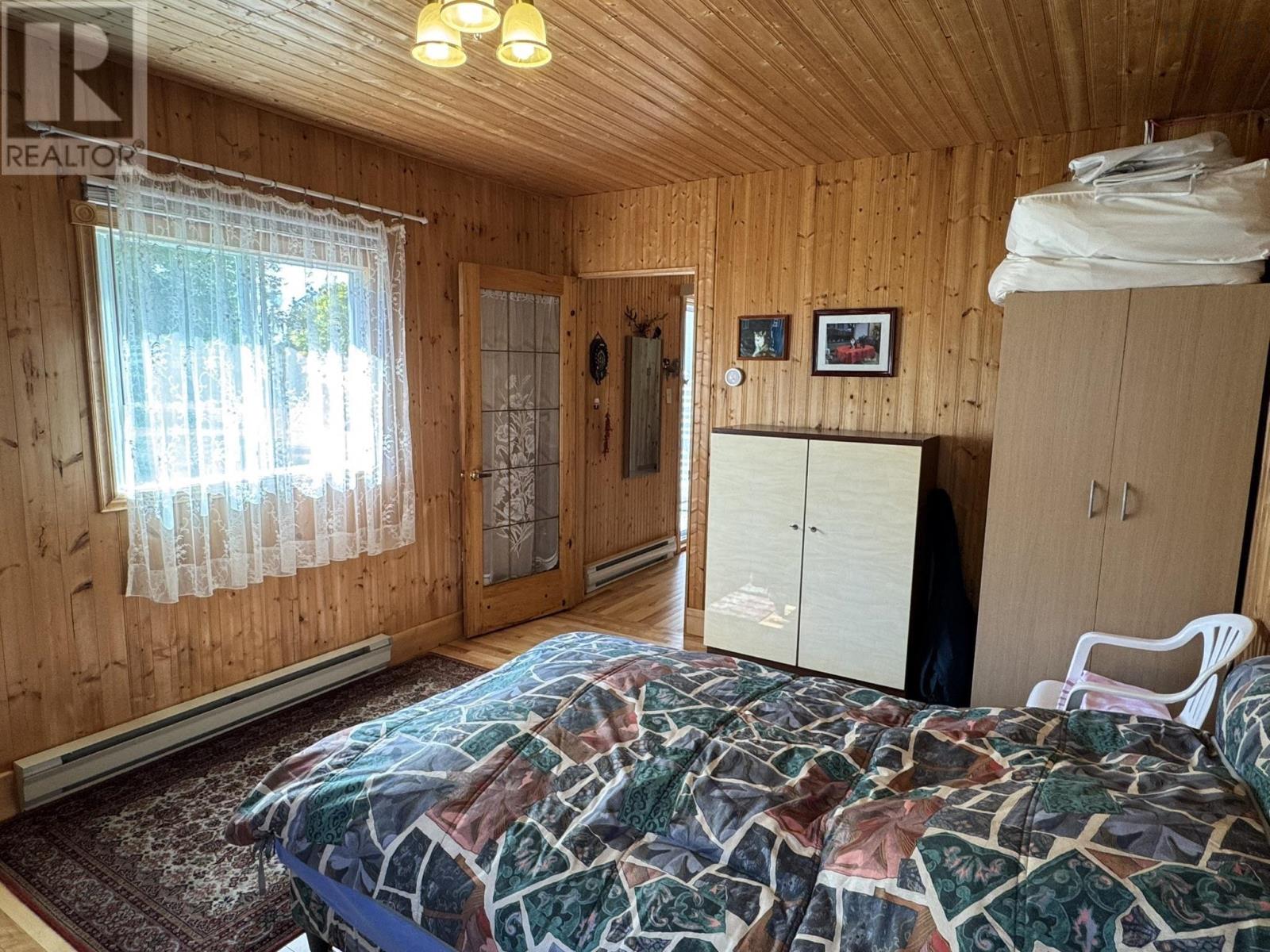 87 Somerset Drive Property Photo 17