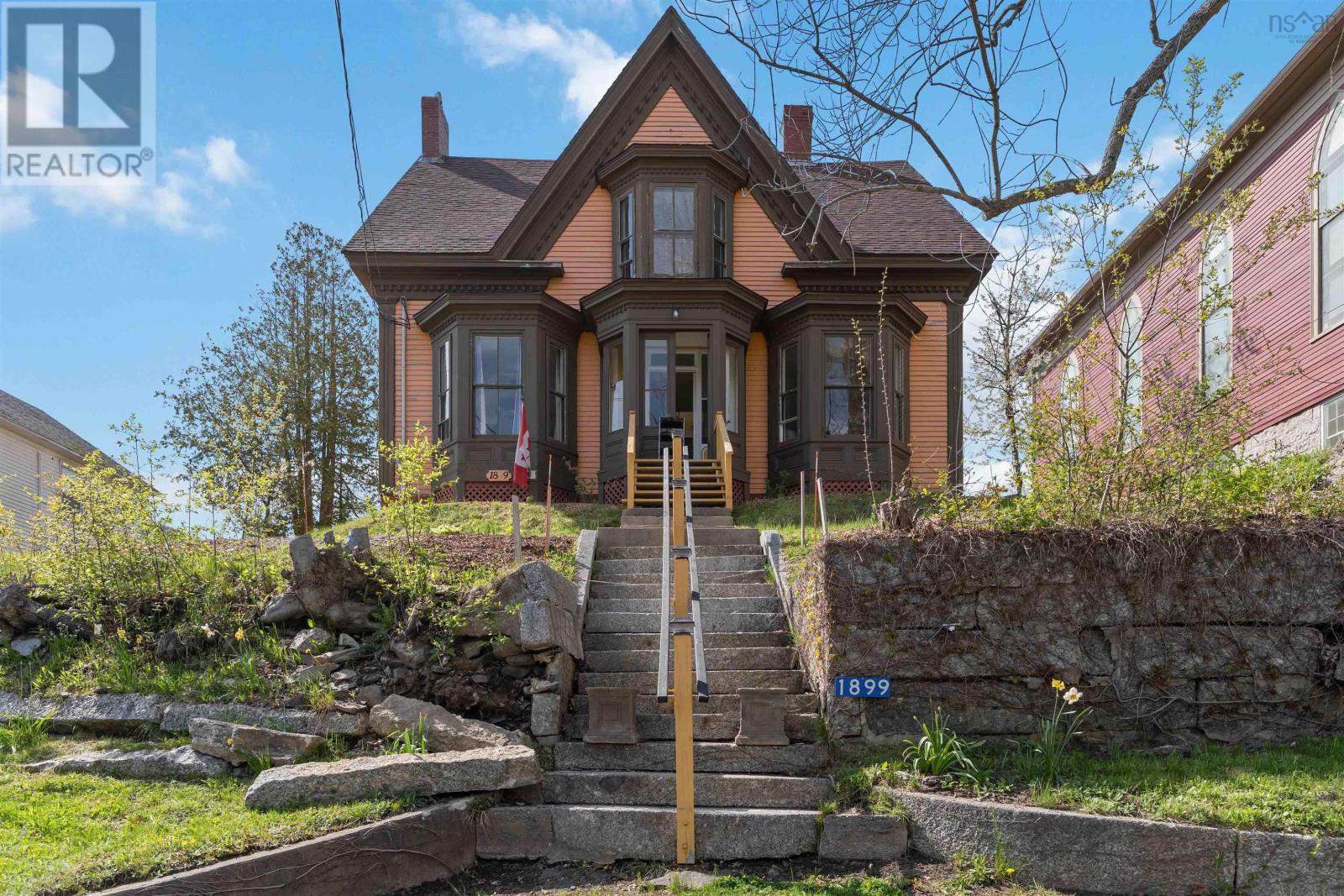 1899 Clementsvale Road Property Photo 1