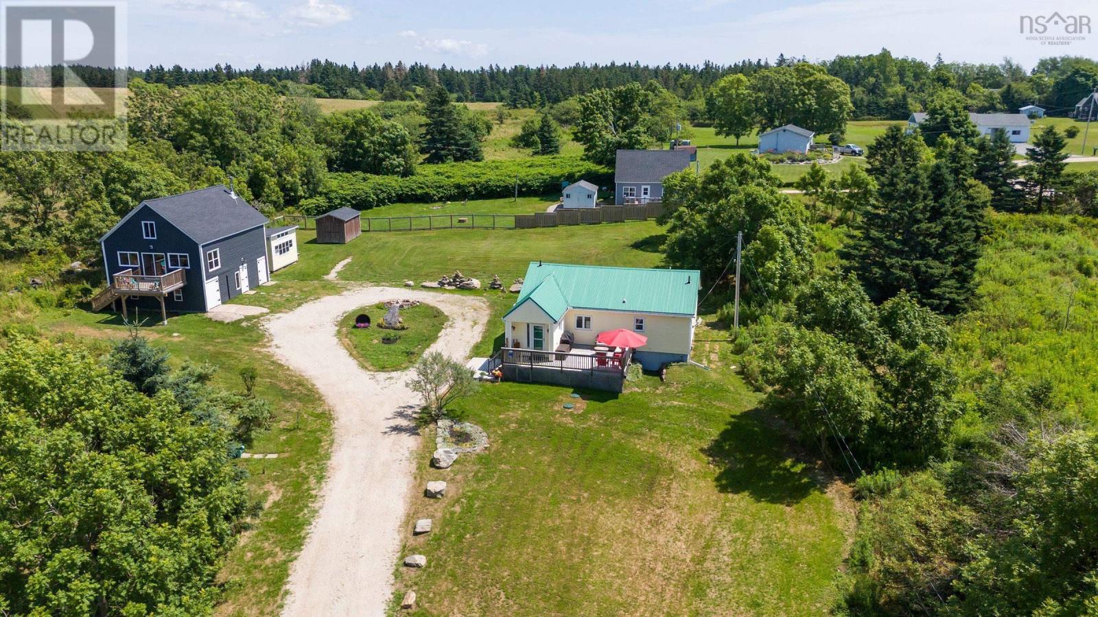173 New Harbour Road Property Photo 1
