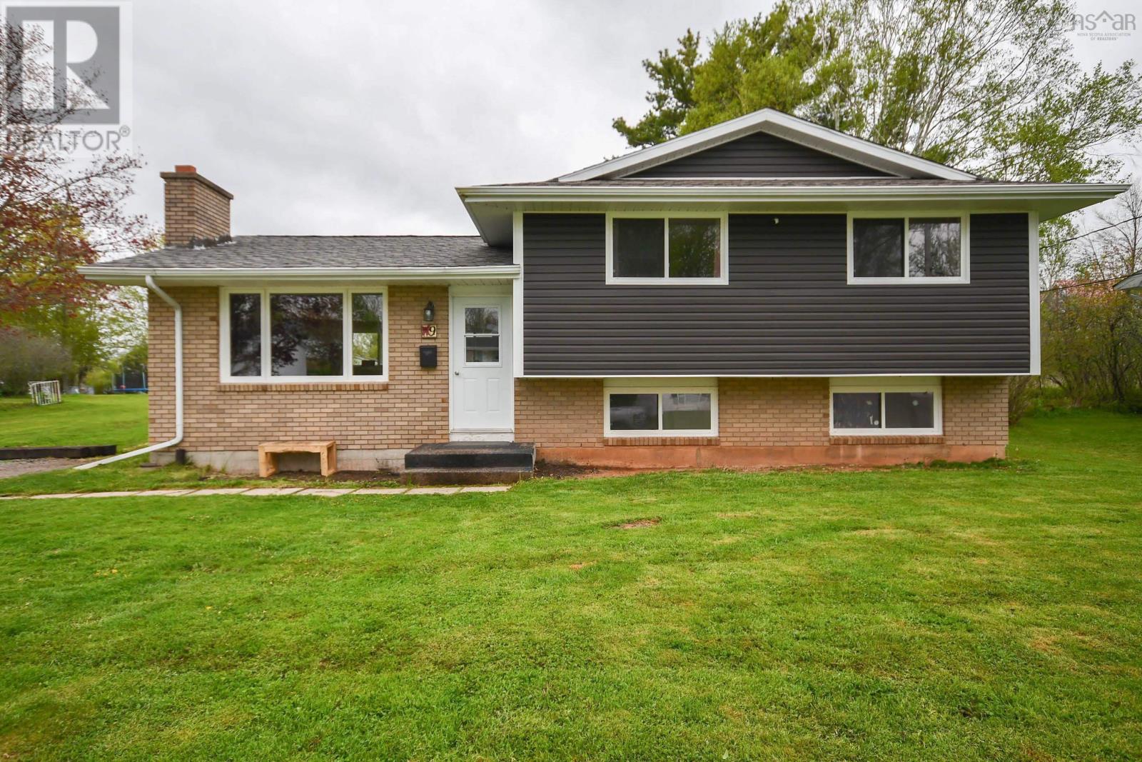 9 Windale Drive Property Photo 1