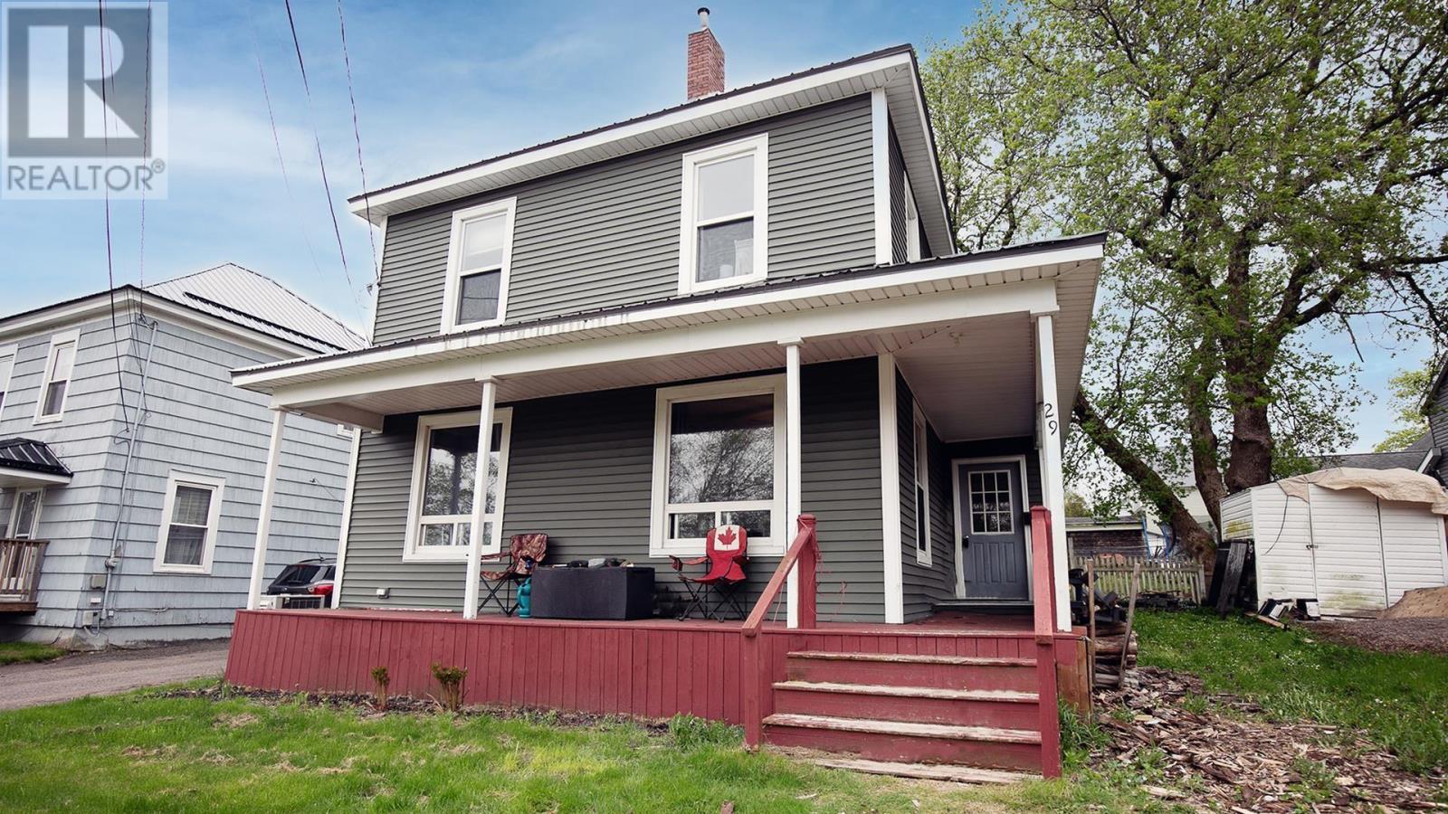 29 Wellington Street Property Photo 1