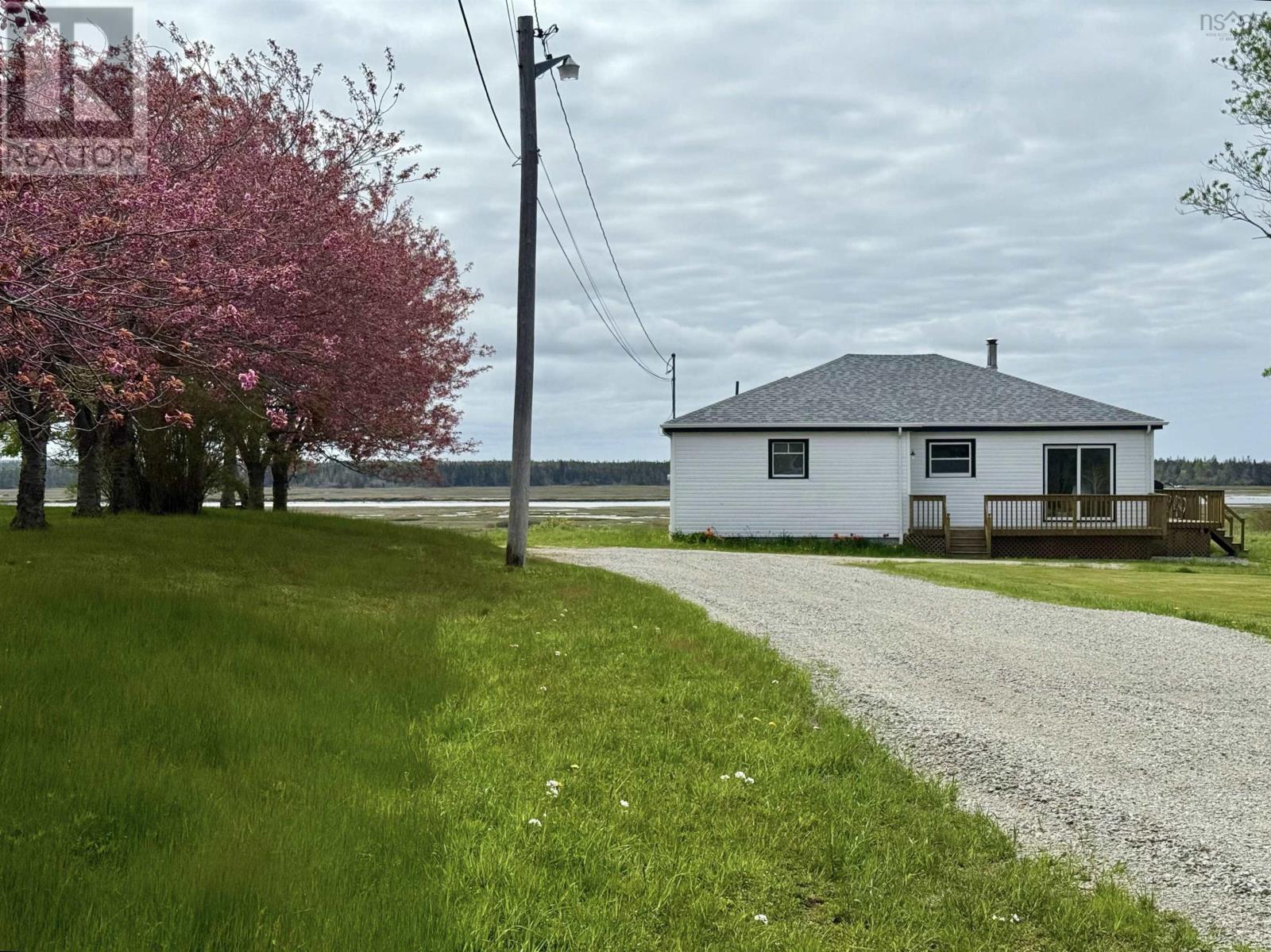 885 Chebogue Road Property Photo 1