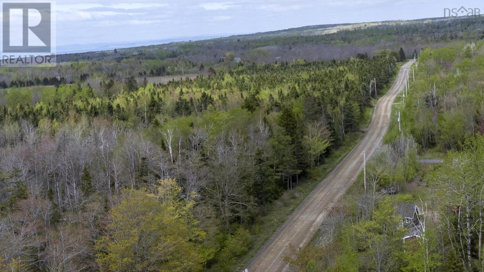 15.80 Acre Brow Of Mountain Road W Property Photo 1