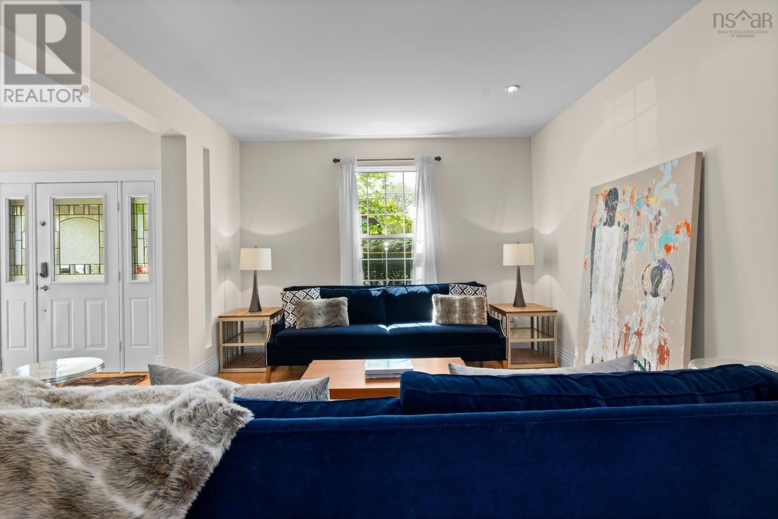 745 Young Avenue Property Photo 5