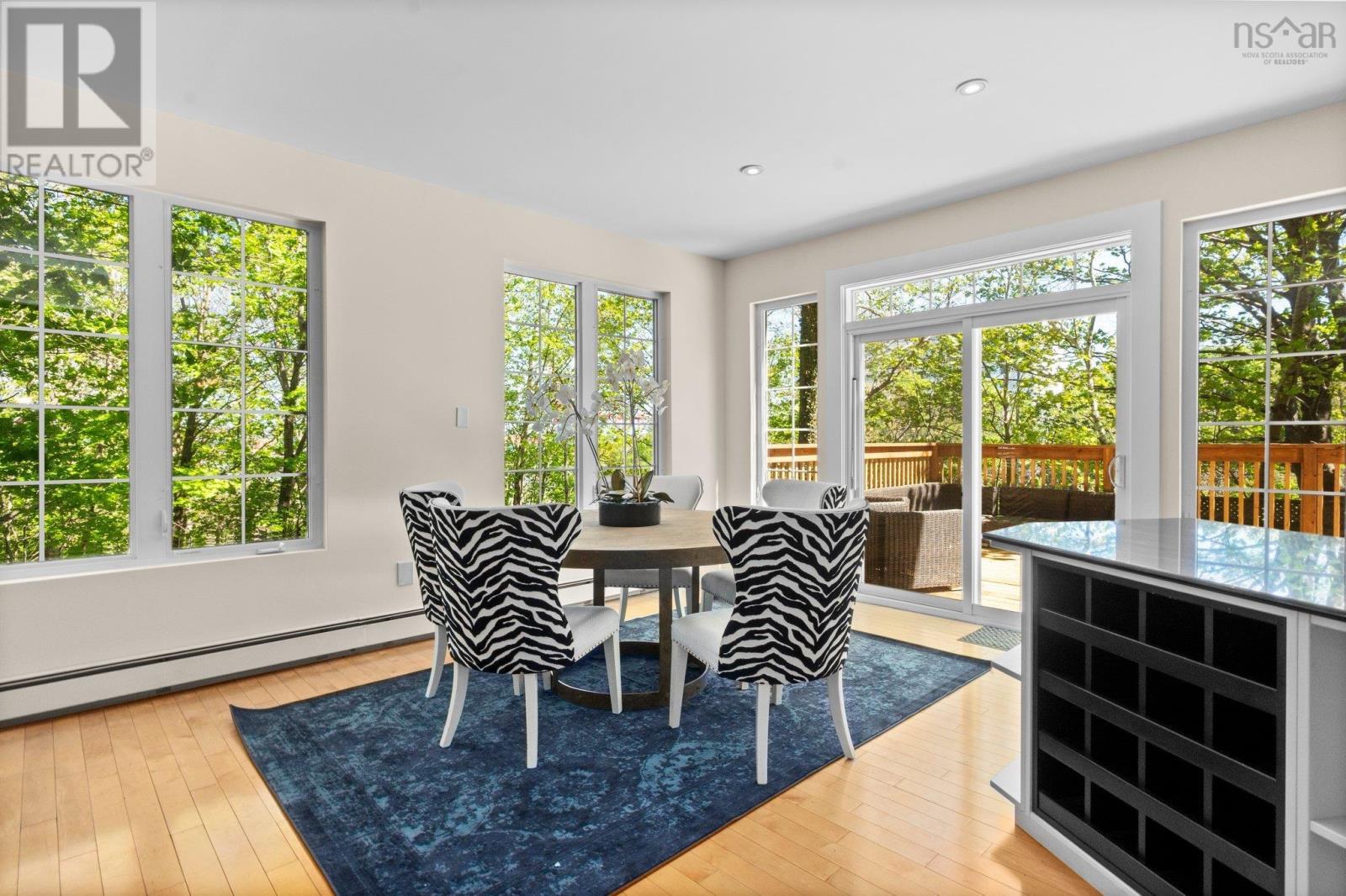 745 Young Avenue Property Photo 15