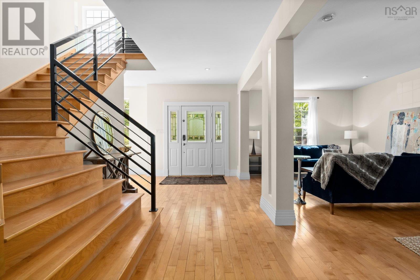 745 Young Avenue Property Photo 17