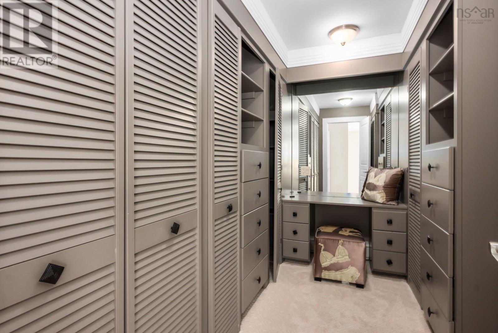 745 Young Avenue Property Photo 22