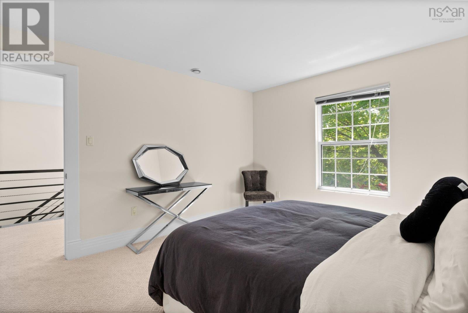 745 Young Avenue Property Photo 26