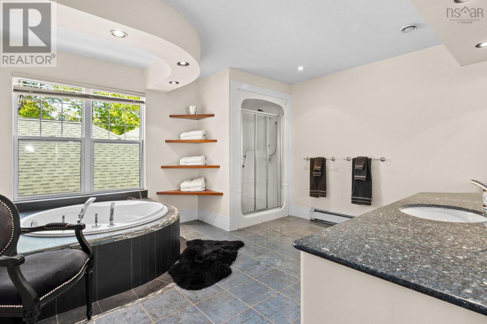 745 Young Avenue Property Photo 29