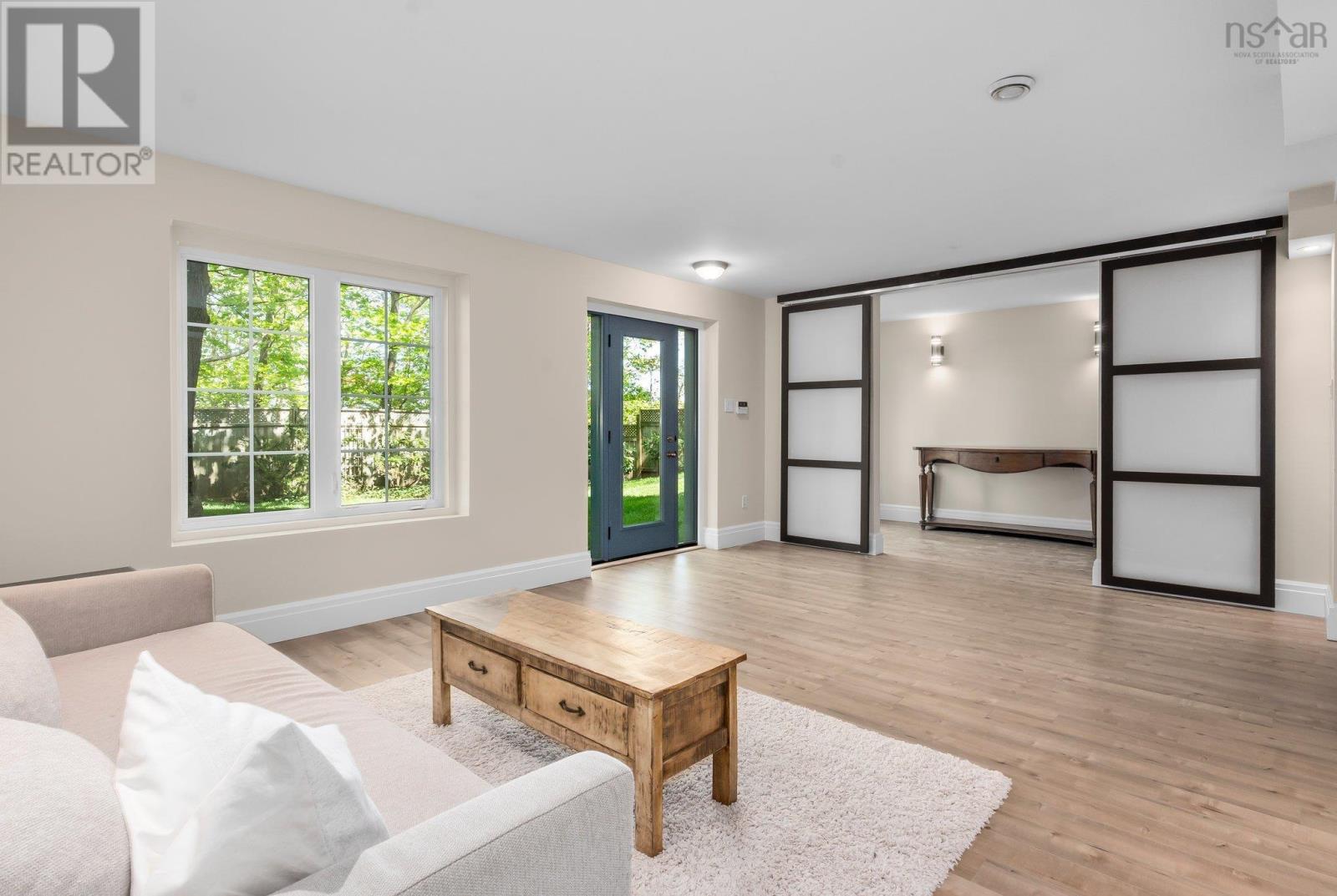 745 Young Avenue Property Photo 32