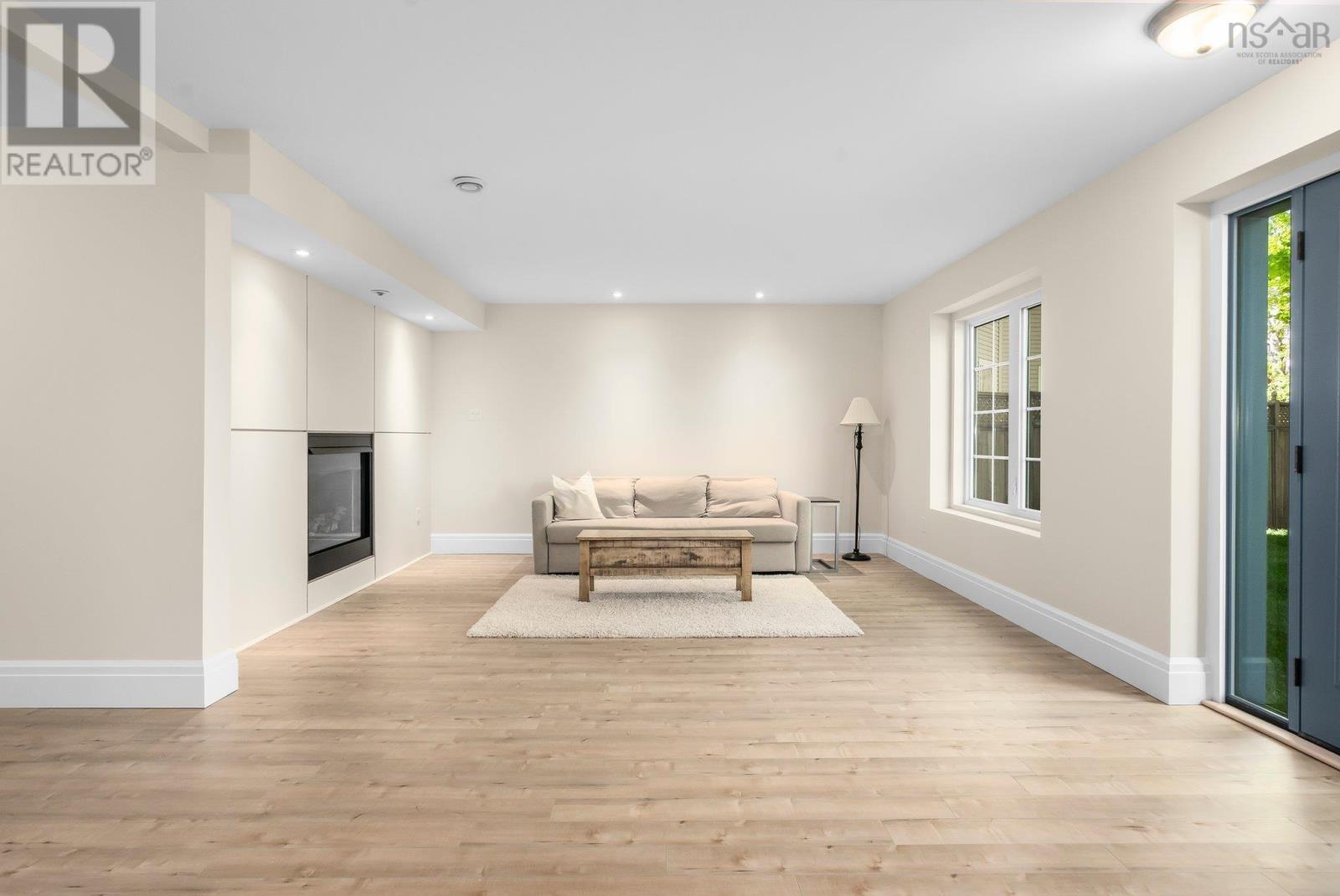 745 Young Avenue Property Photo 36