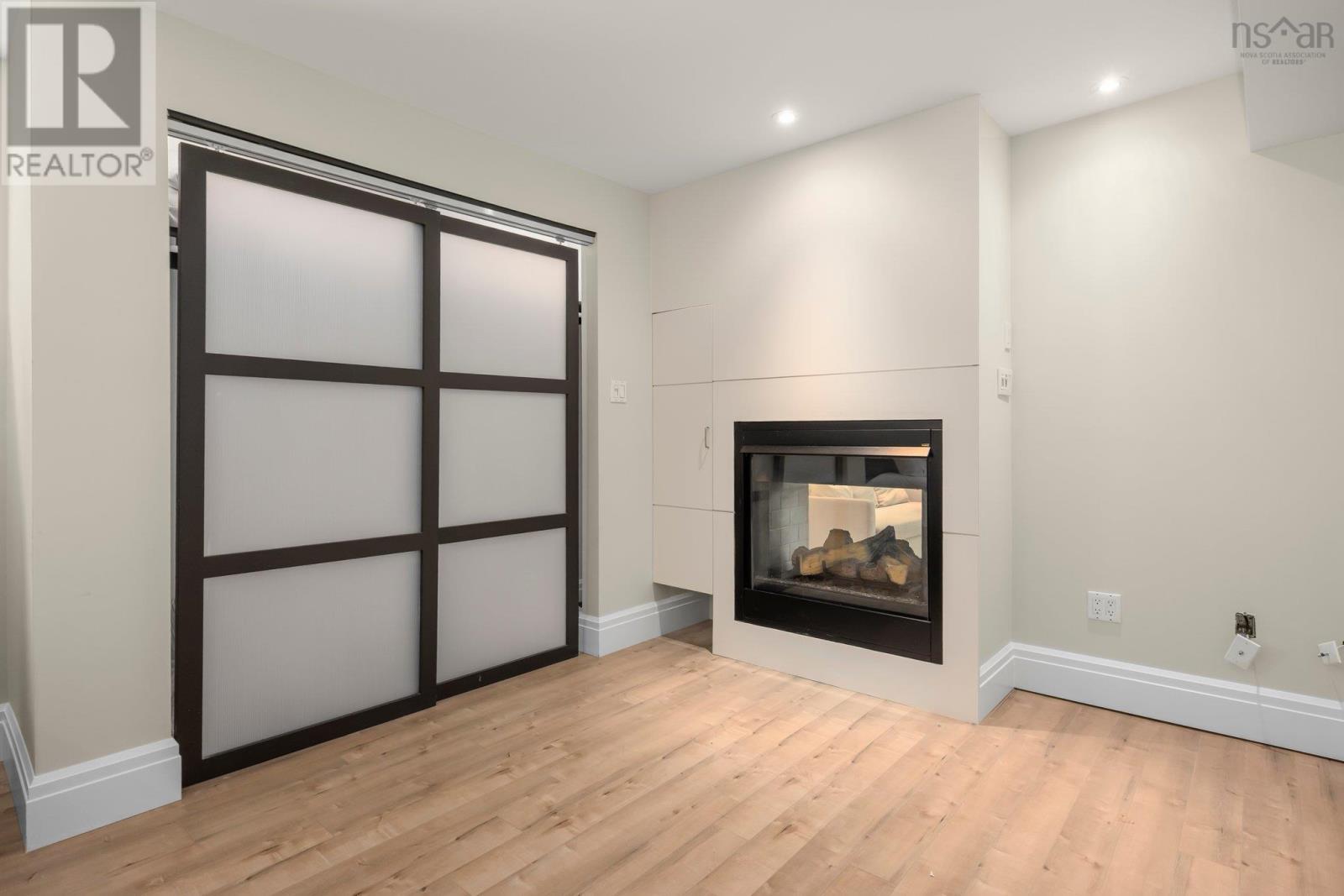 745 Young Avenue Property Photo 40