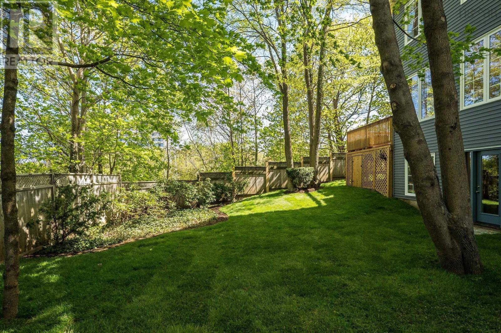 745 Young Avenue Property Photo 45