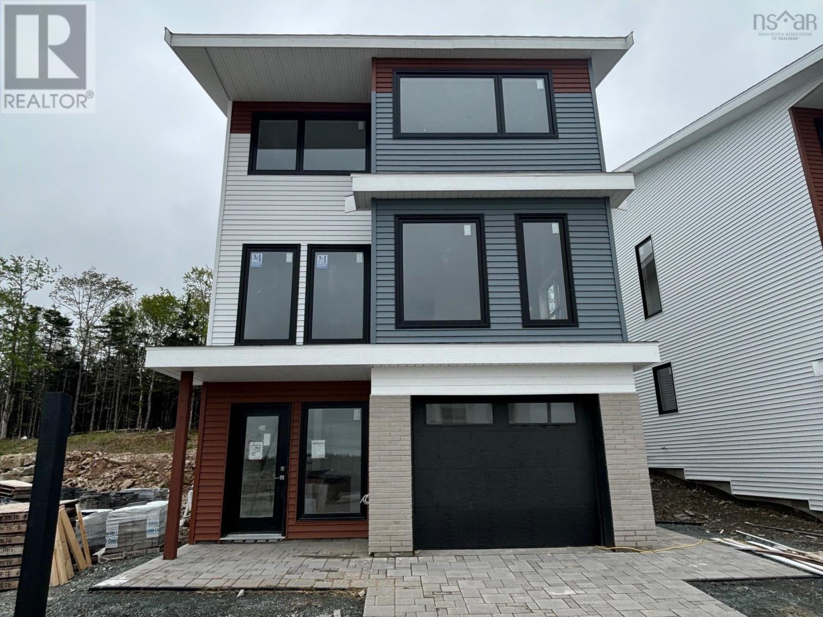 194 Brunello Boulevard Property Photo 1