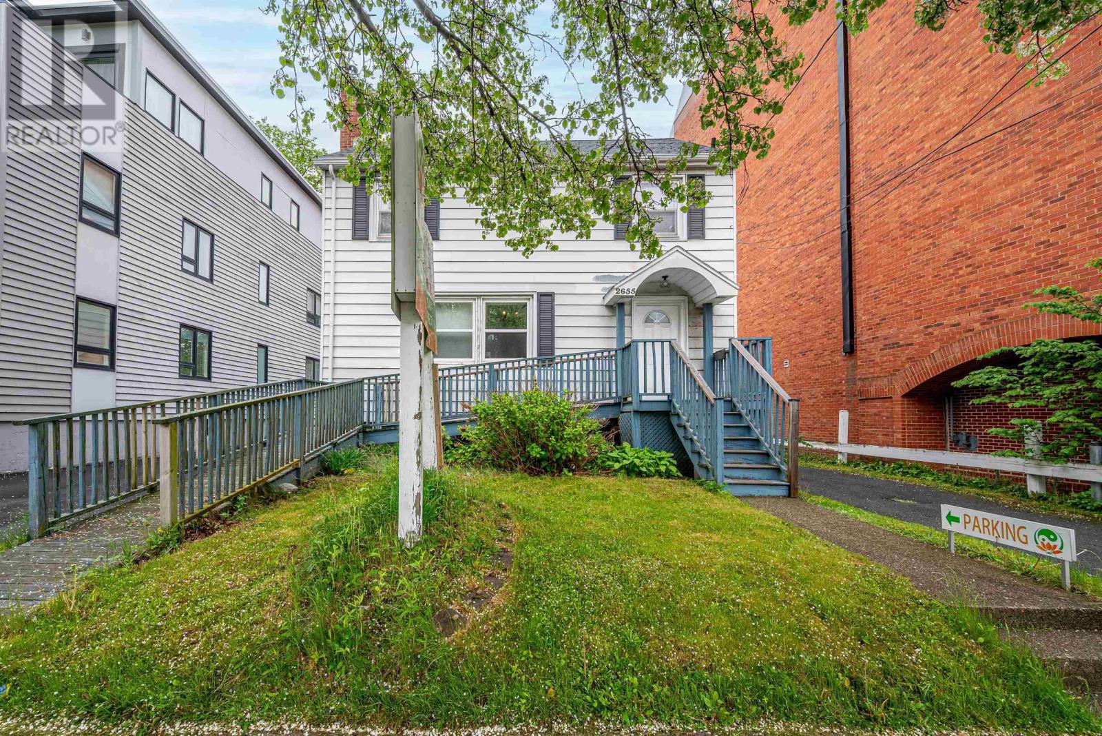 2655 Joseph Howe Drive Property Photo 2