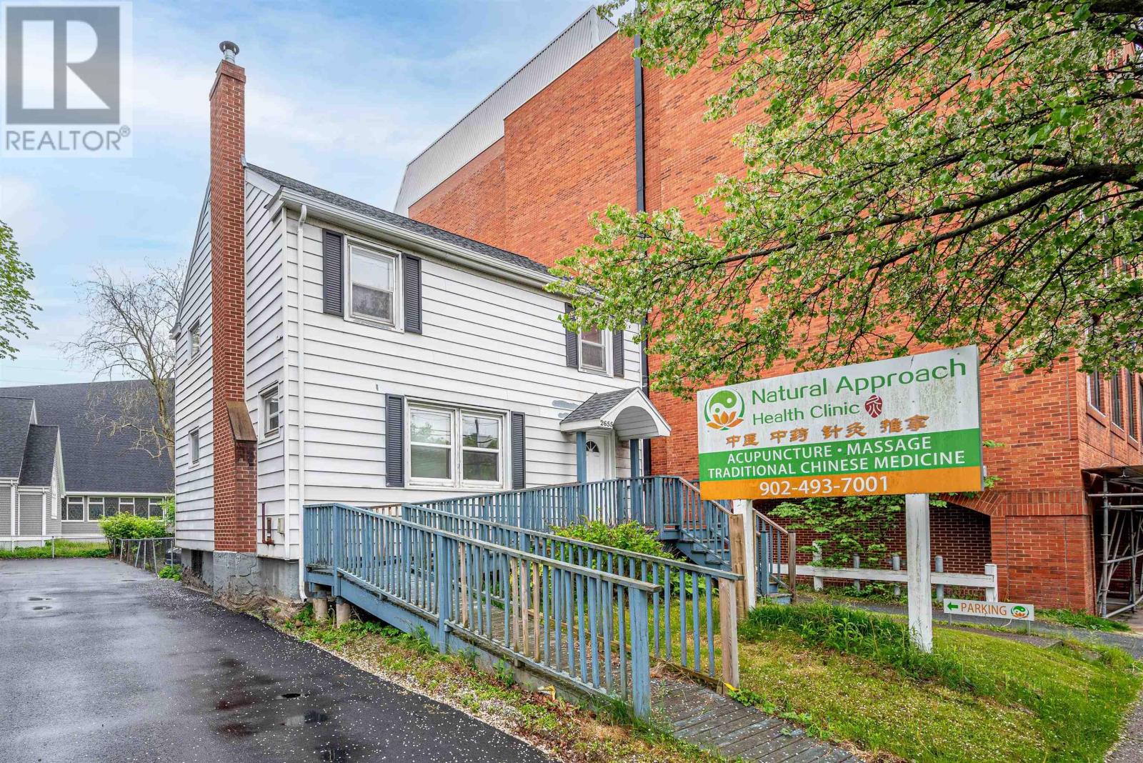2655 Joseph Howe Drive Property Photo 3