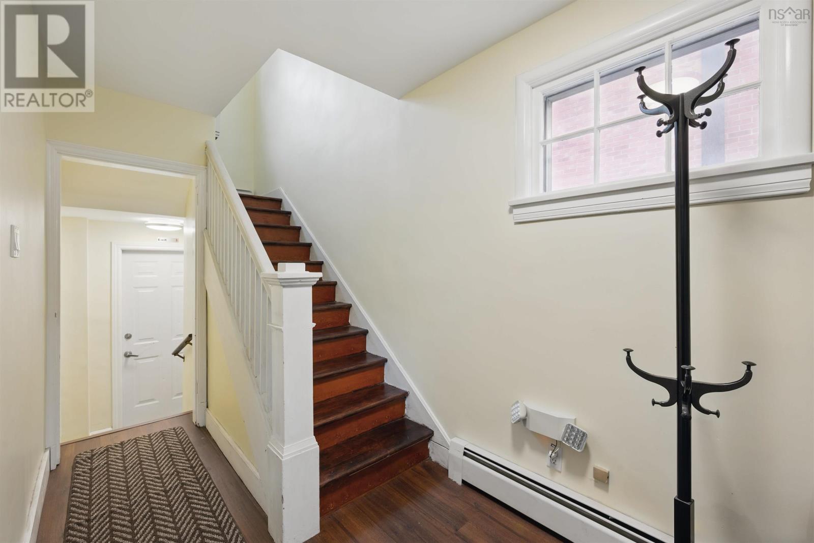 2655 Joseph Howe Drive Property Photo 6