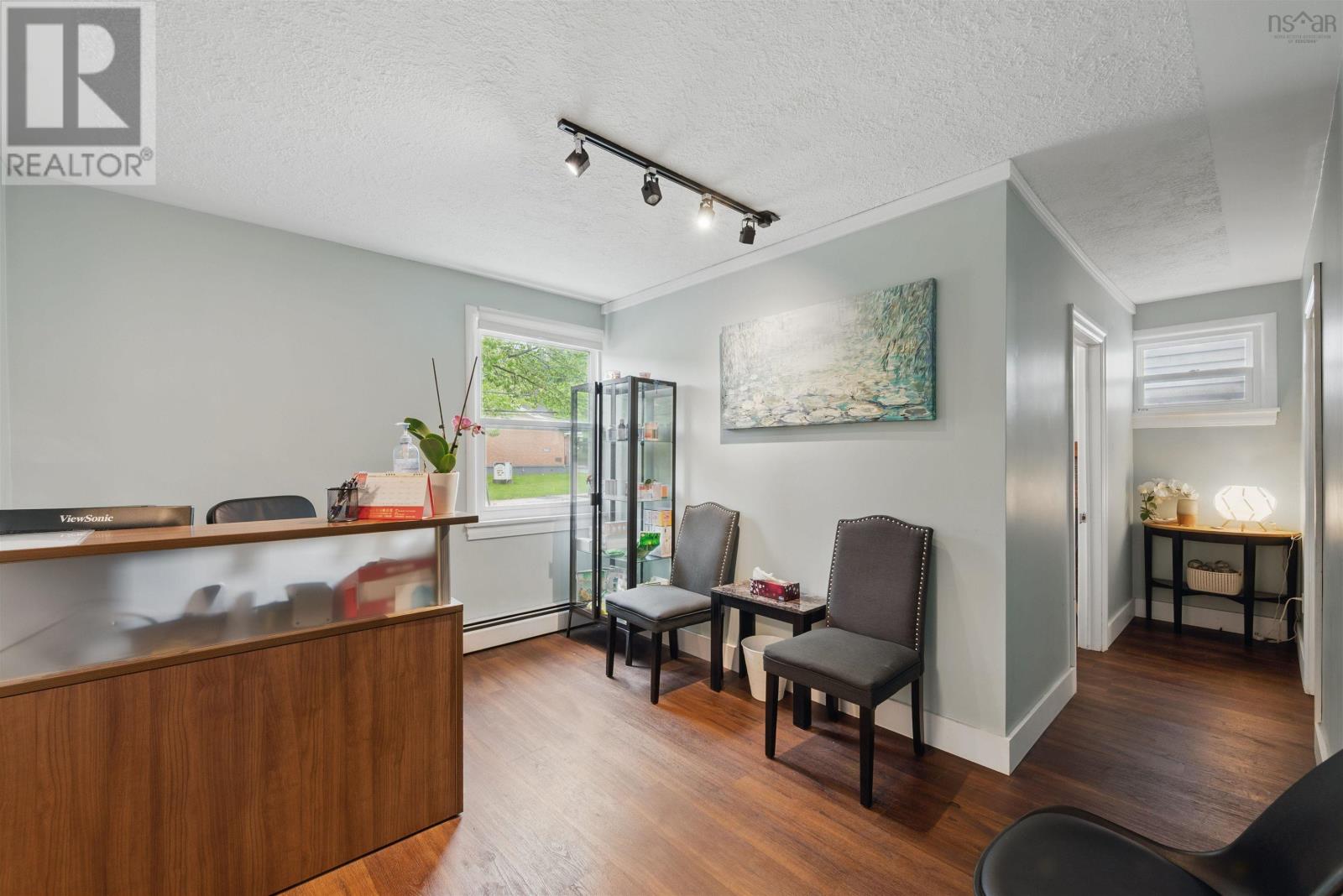 2655 Joseph Howe Drive Property Photo 9