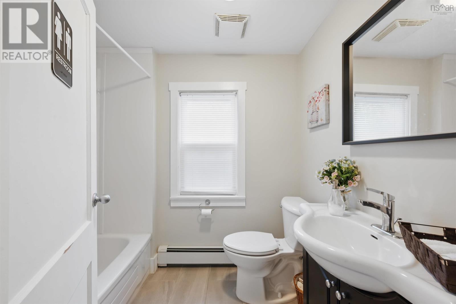 2655 Joseph Howe Drive Property Photo 20