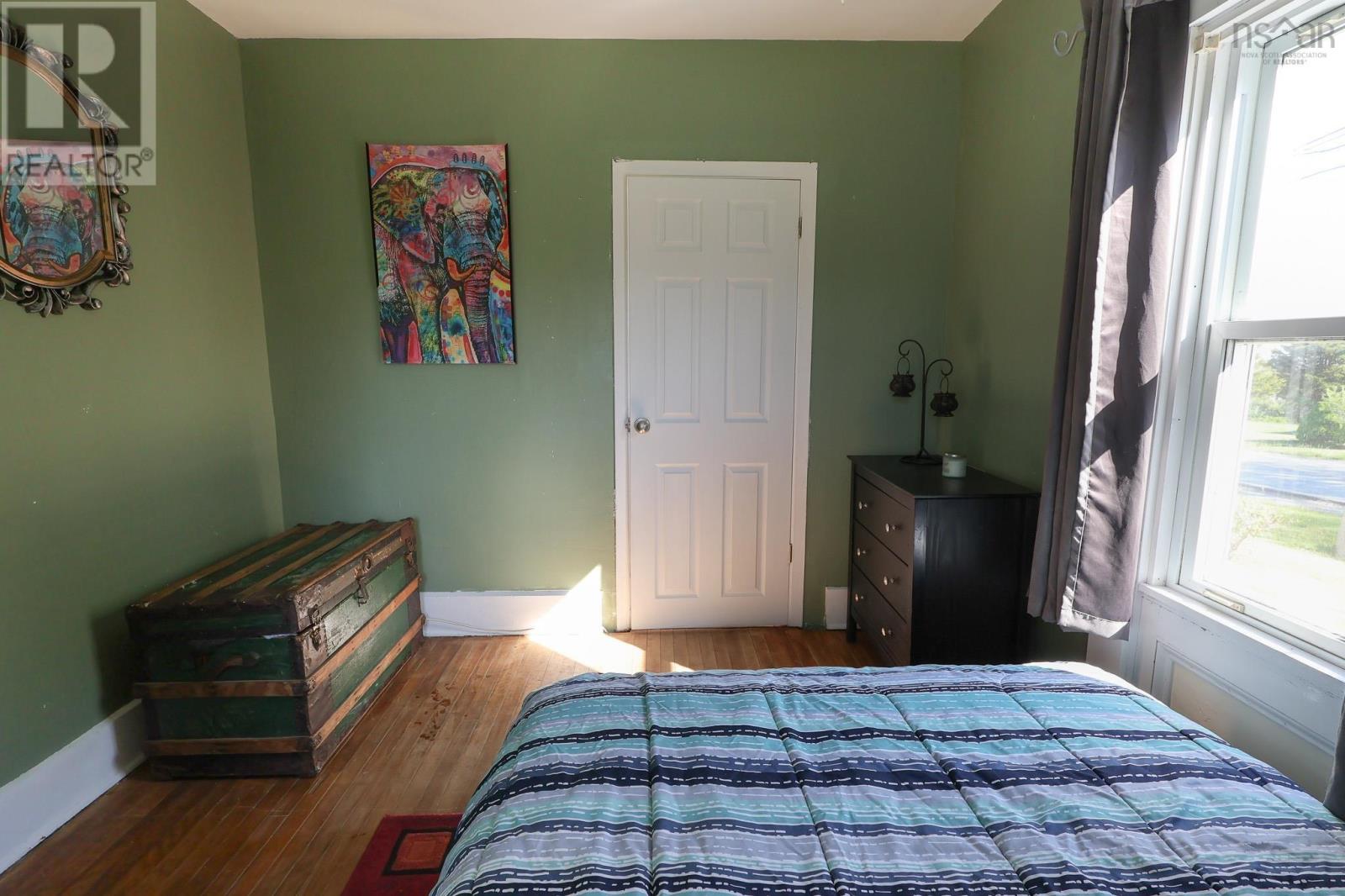 500 Northwest Road Property Photo 19