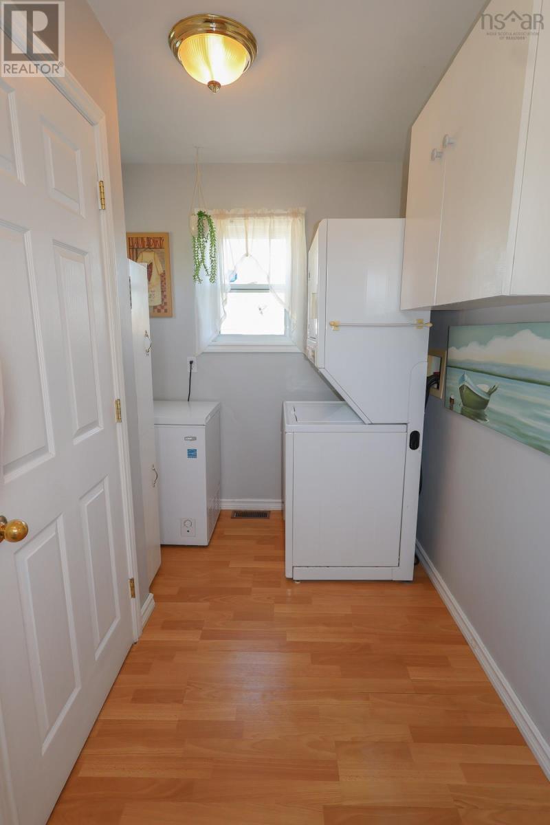 500 Northwest Road Property Photo 22