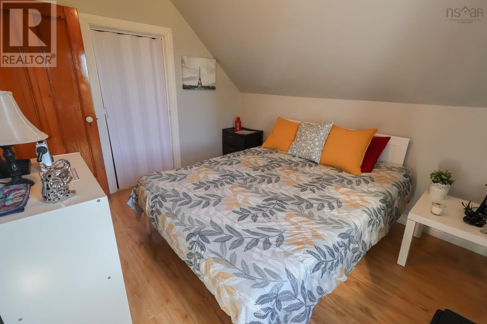 500 Northwest Road Property Photo 26