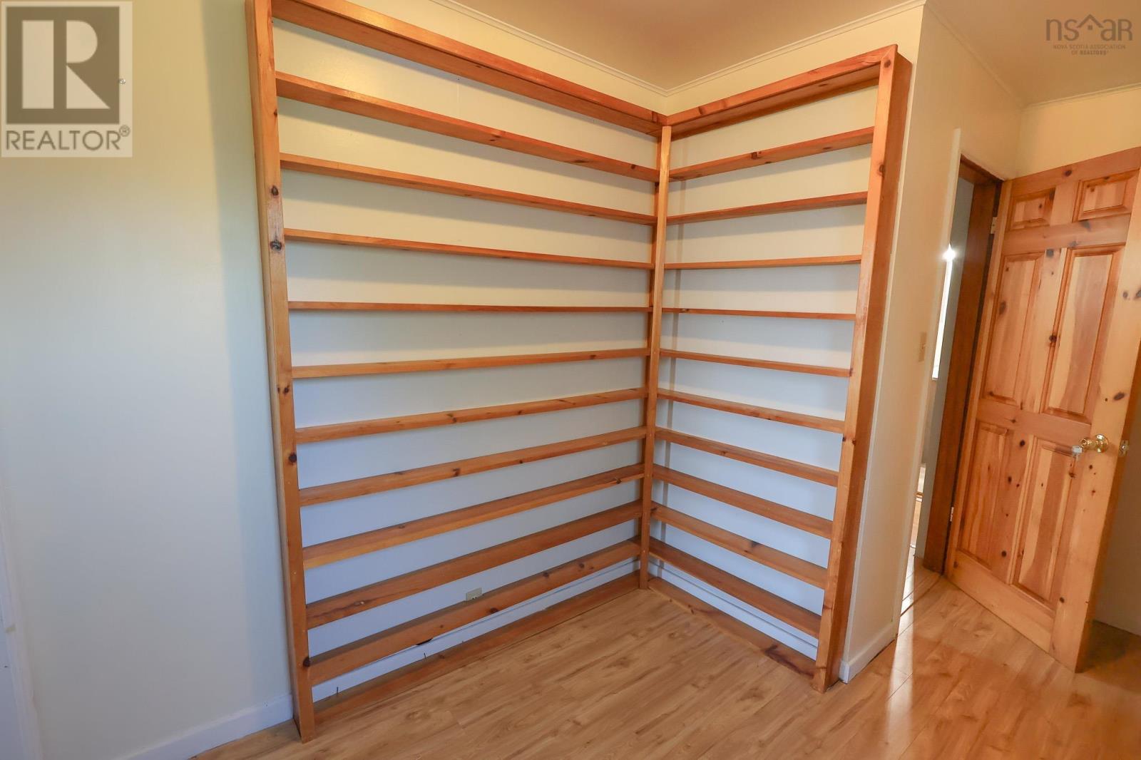 500 Northwest Road Property Photo 29