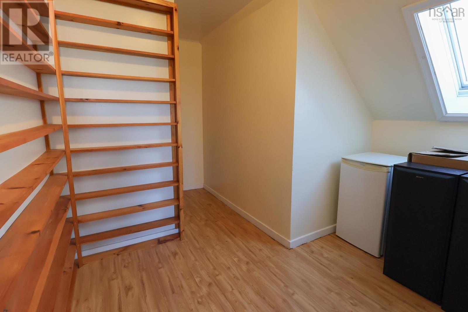 500 Northwest Road Property Photo 30