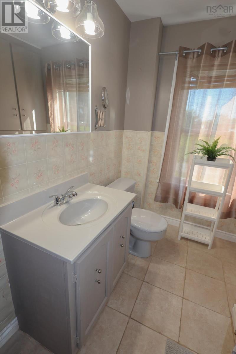 500 Northwest Road Property Photo 35