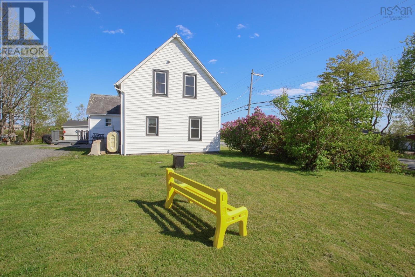 500 Northwest Road Property Photo 38