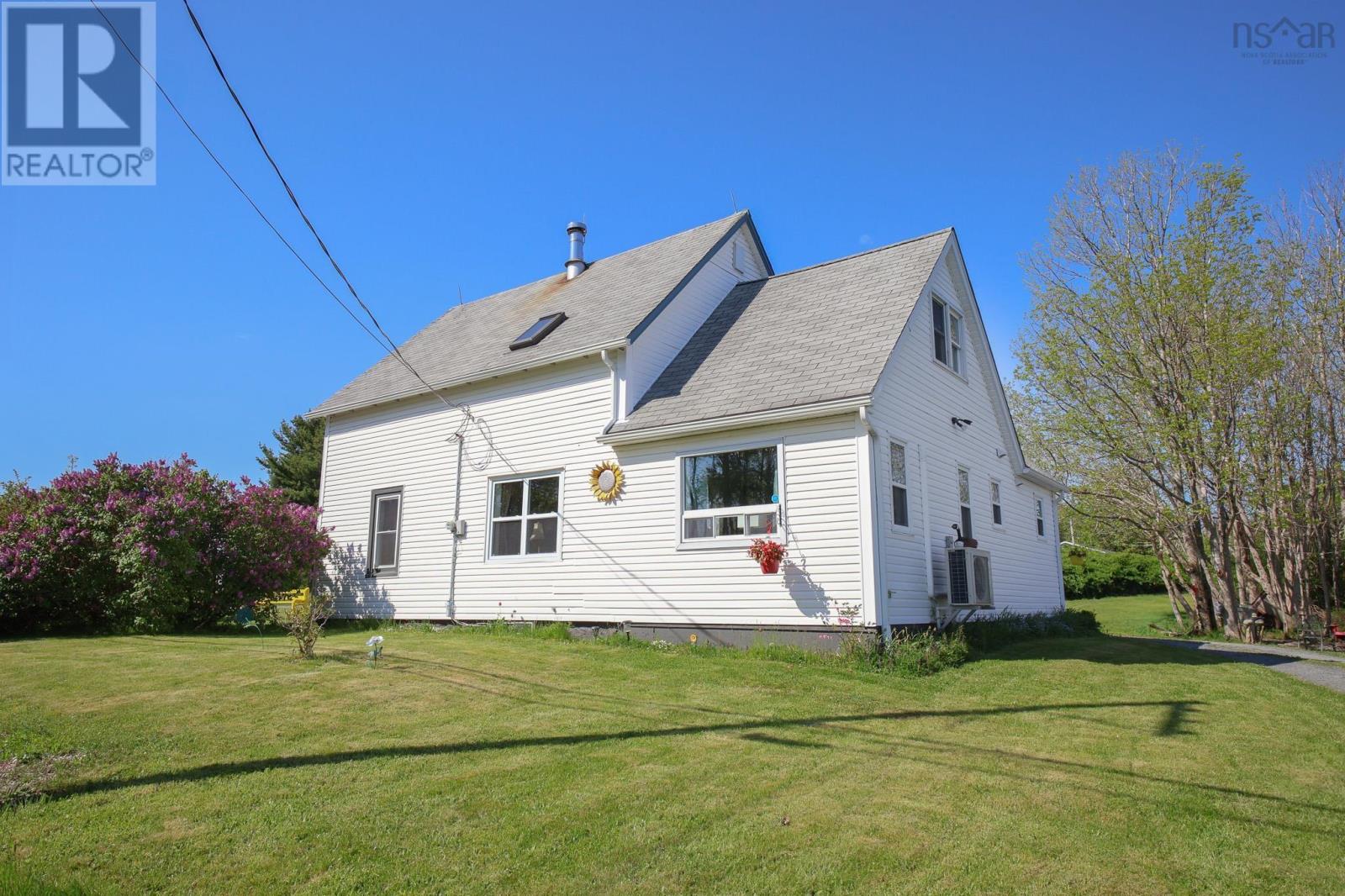 500 Northwest Road Property Photo 39