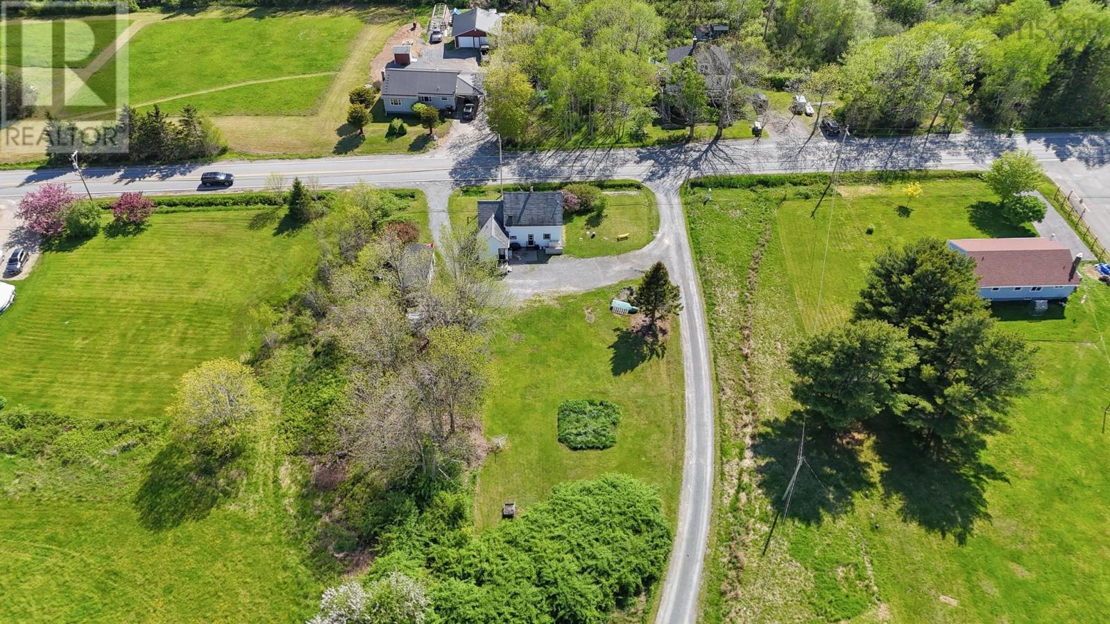 500 Northwest Road Property Photo 41