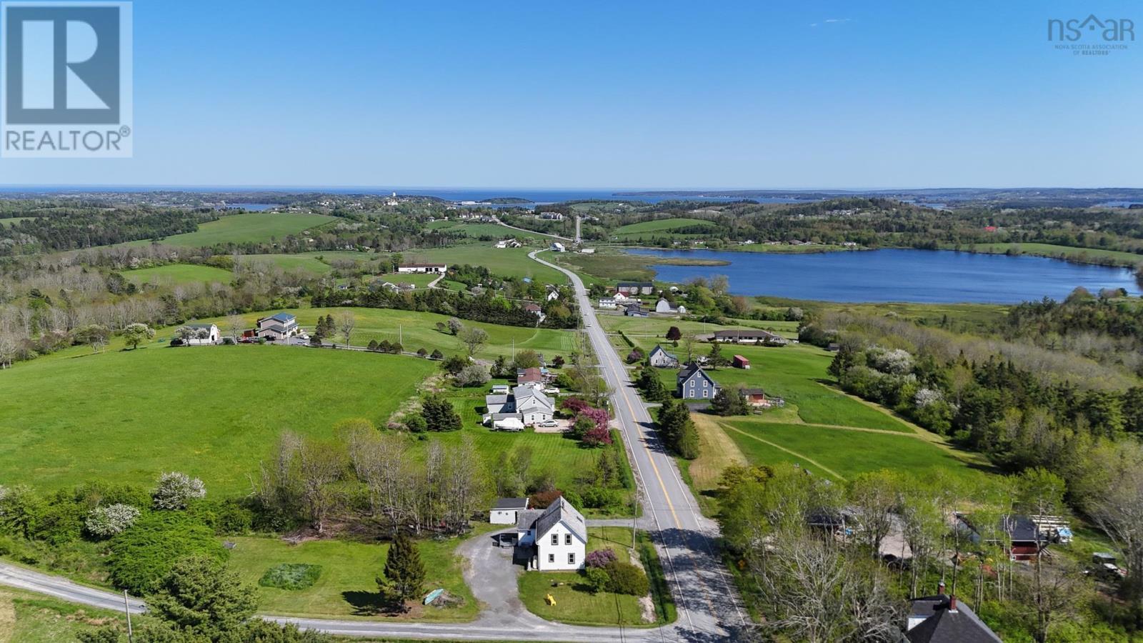 500 Northwest Road Property Photo 43