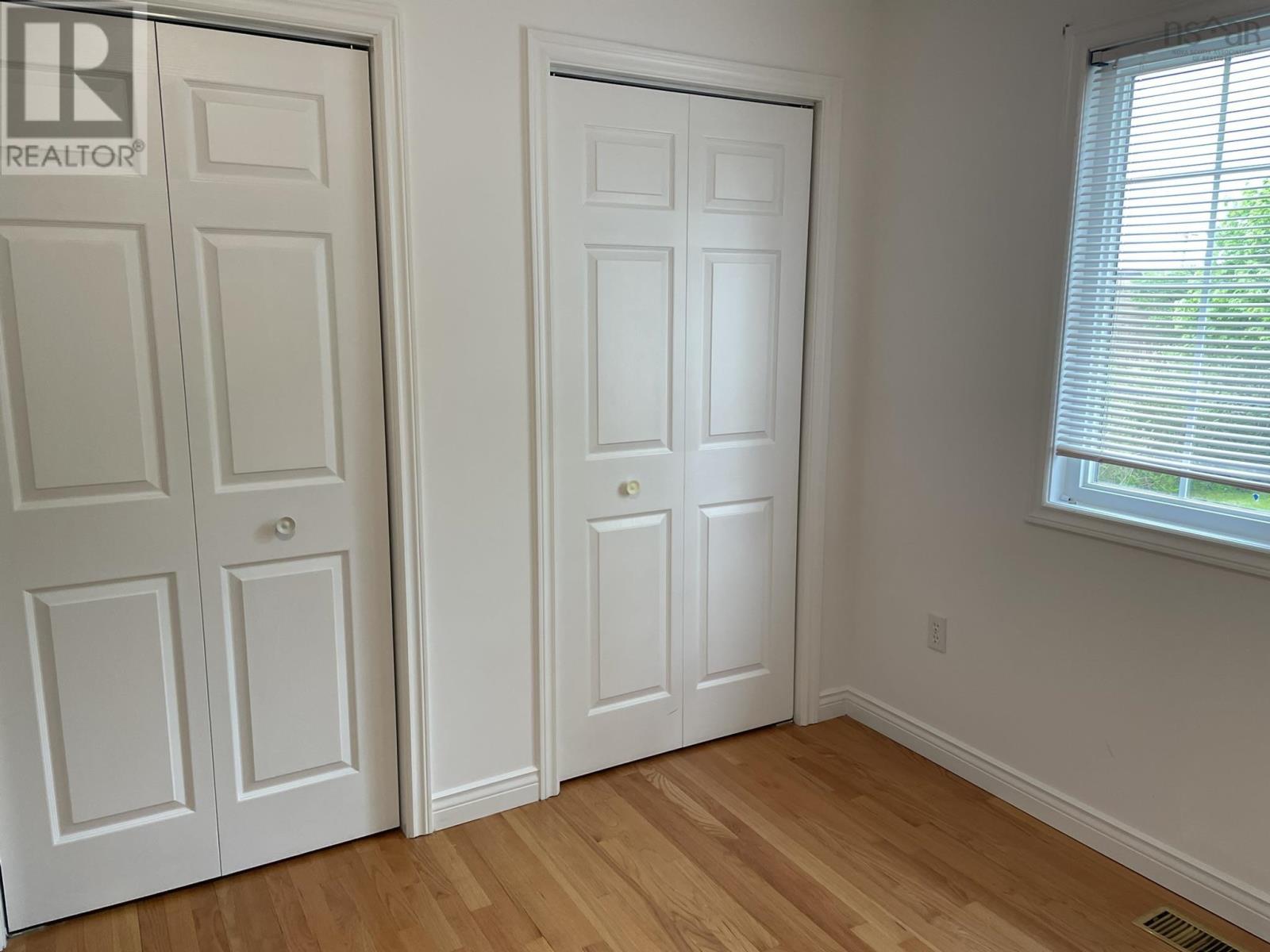 32 James Street Property Photo 16
