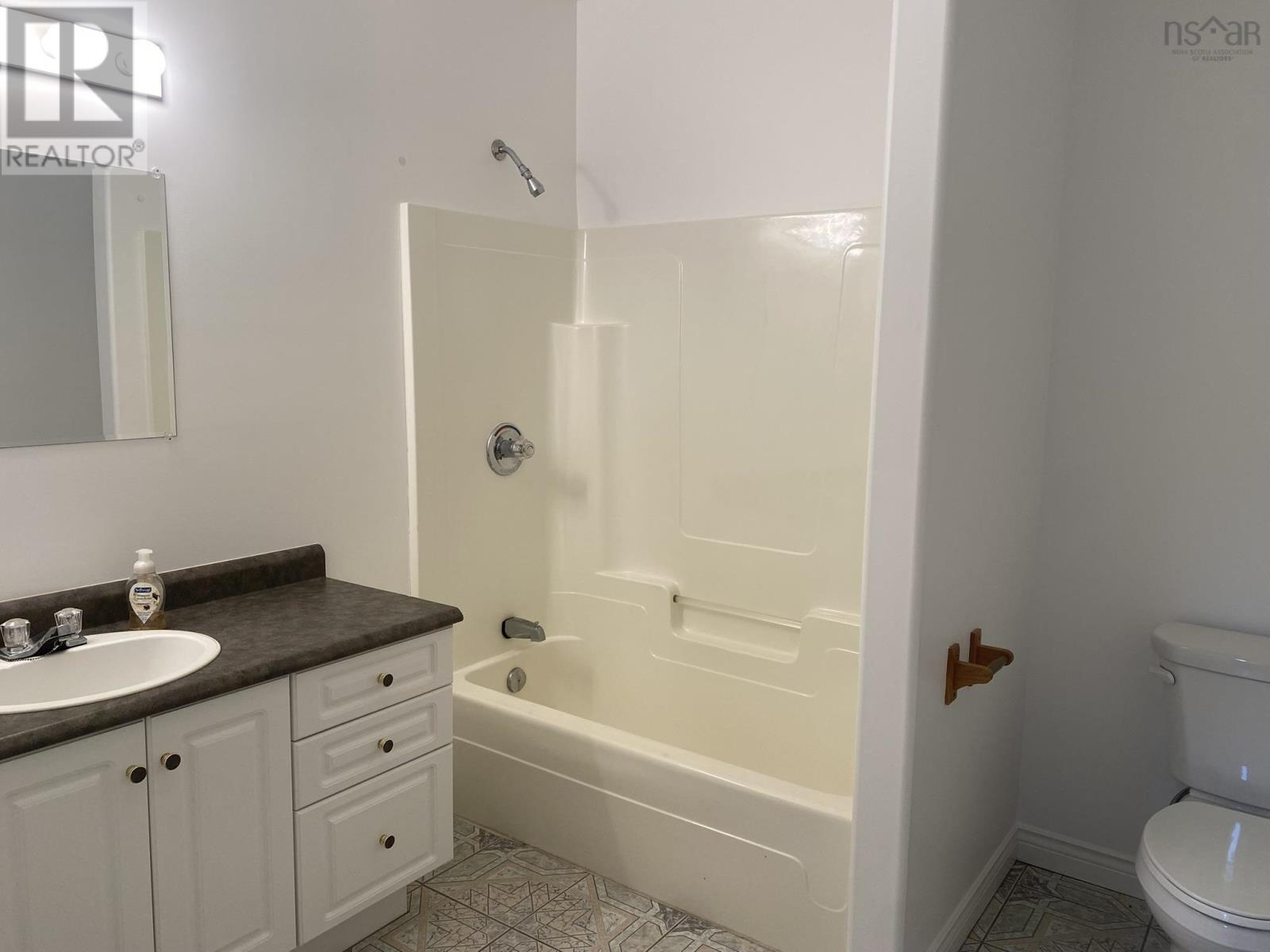 32 James Street Property Photo 17