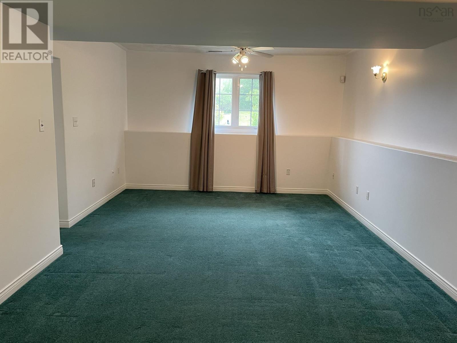 32 James Street Property Photo 21