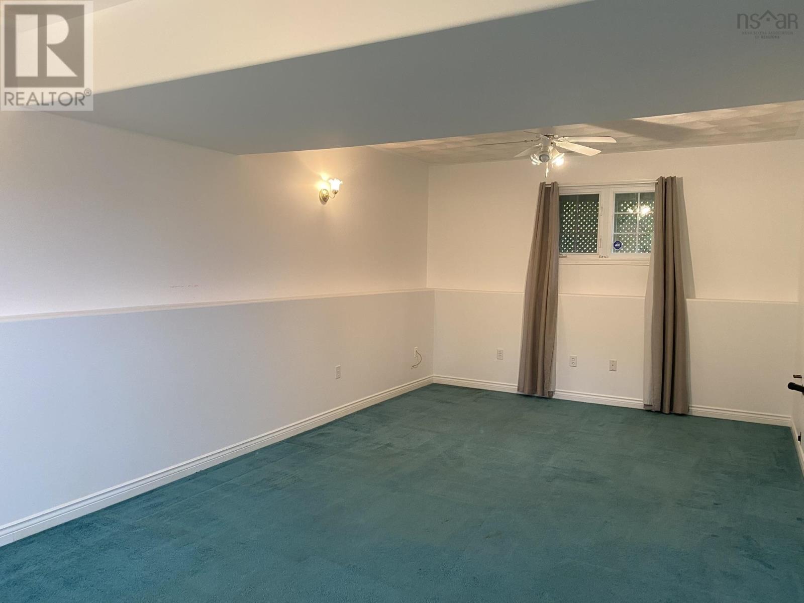 32 James Street Property Photo 24