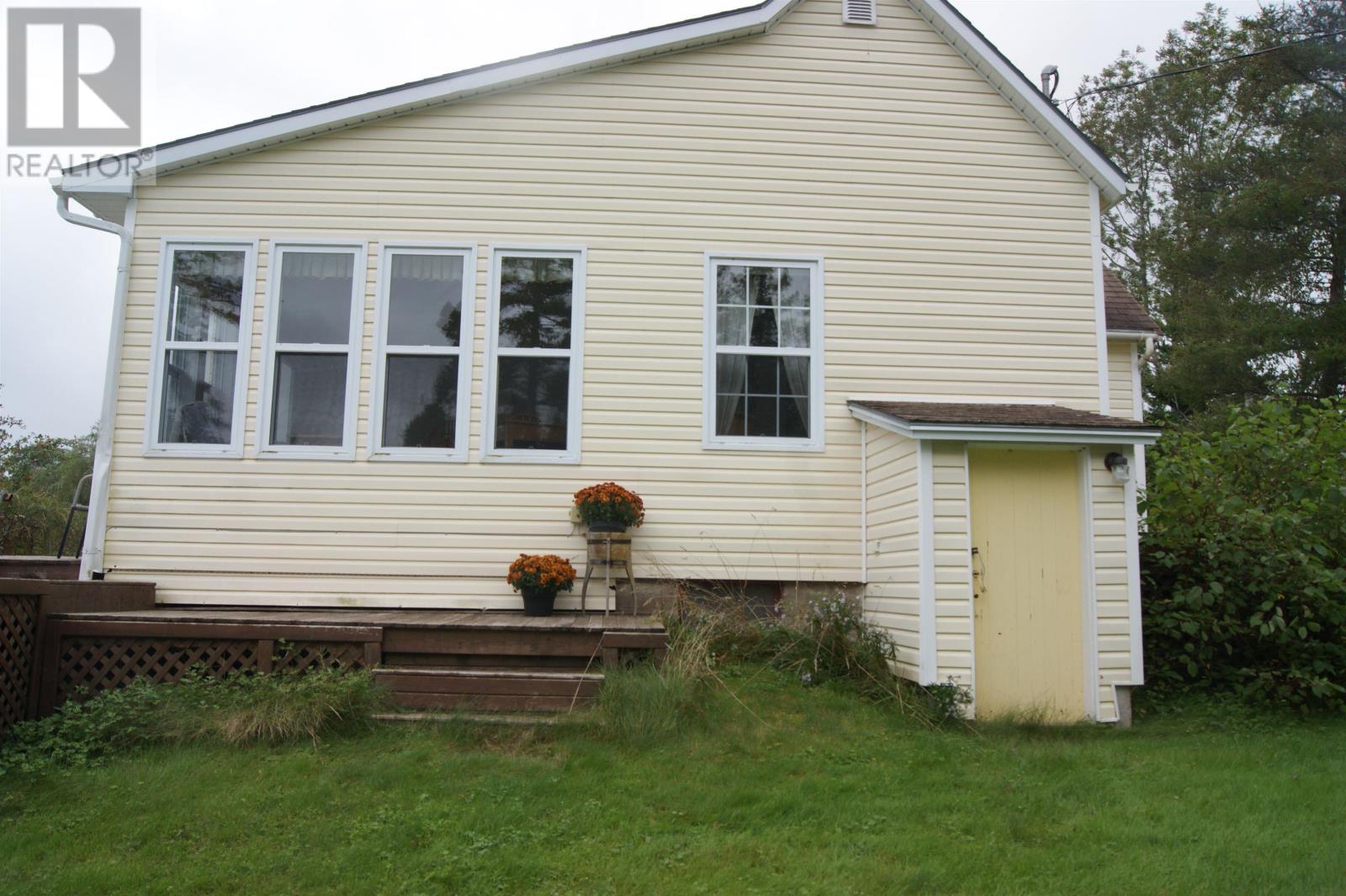 1011 Highway 205 Property Photo 7