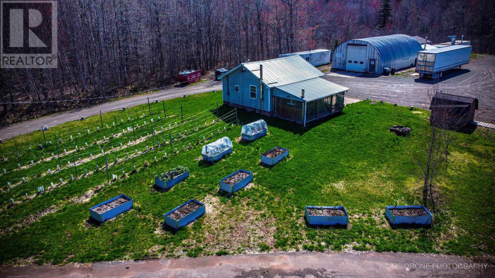 1064 Highway 321 Property Photo 1