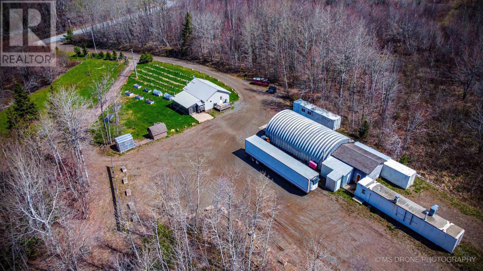 1064 Highway 321 Property Photo 6