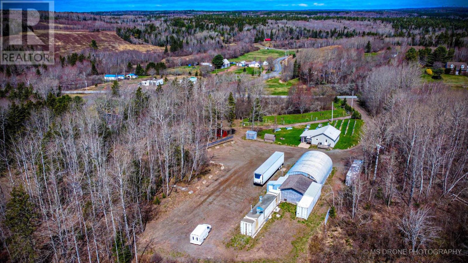 1064 Highway 321 Property Photo 7
