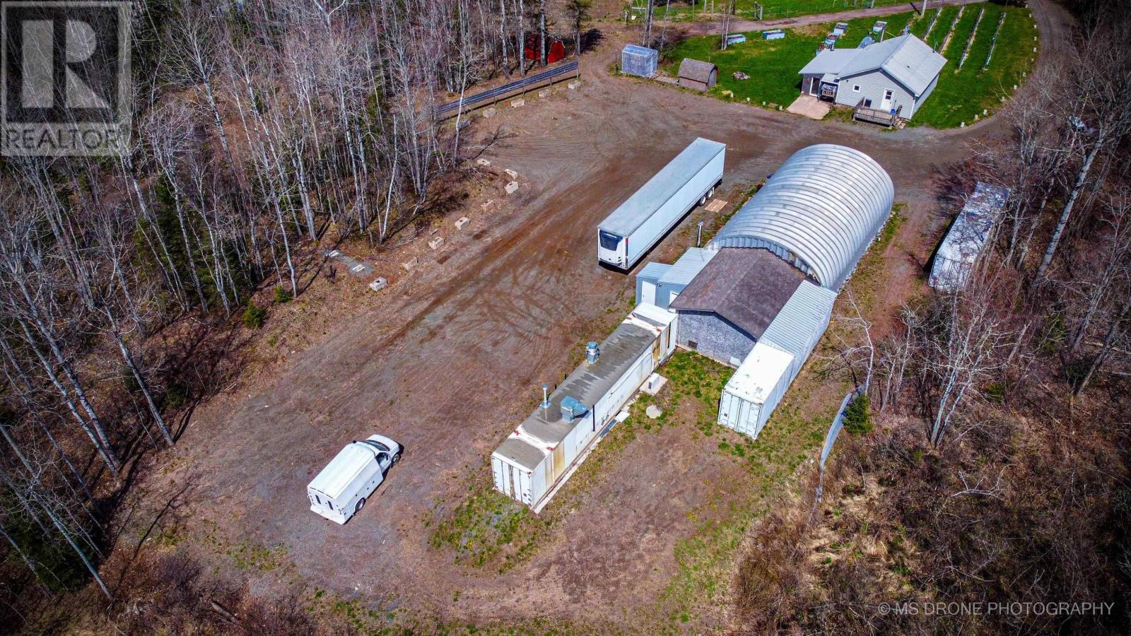 1064 Highway 321 Property Photo 9