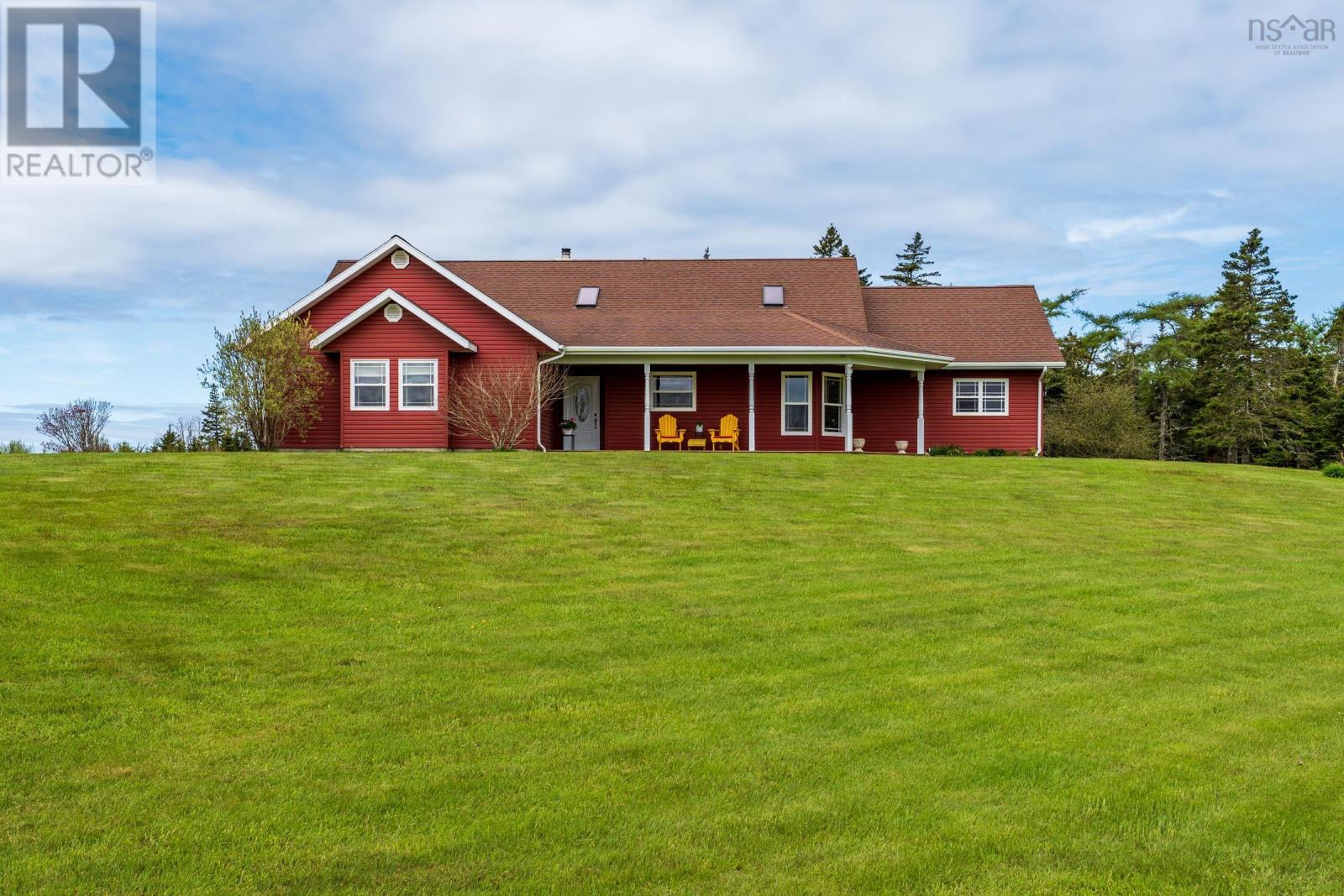 985 Main Shore Road Property Photo 1
