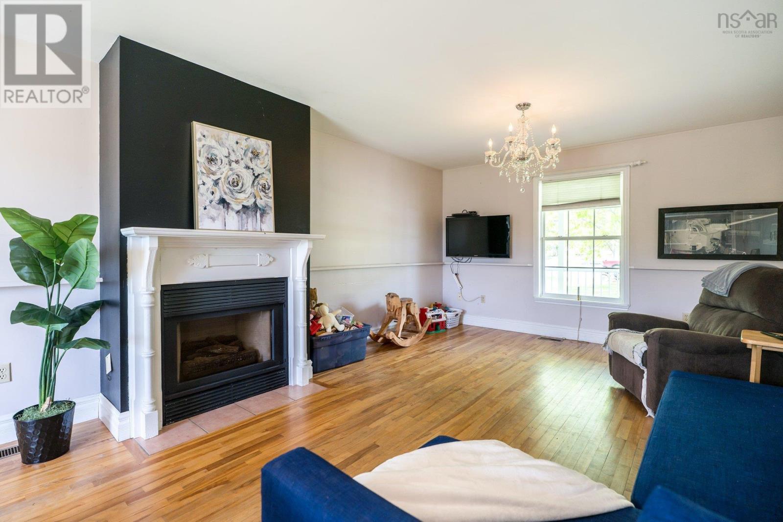 109 Highway 2 Property Photo 4